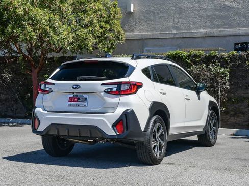 Used 2024 Subaru Crosstrek 2.0i Premium image 6