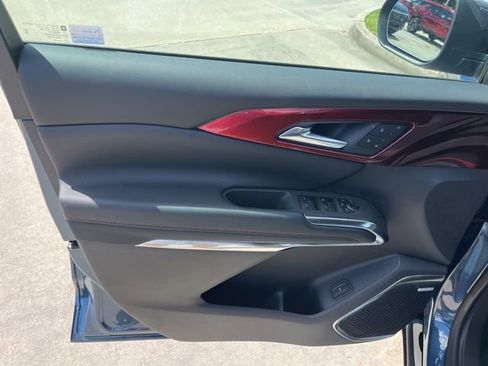 New 2026 Chevrolet Traverse RS w/ LPO, Floor Liner Package image 16