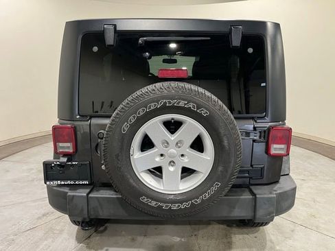 Used 2017 Jeep Wrangler Unlimited Sport w/ Quick Order Package 24S AWD/4WD image 11