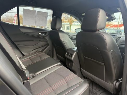 Used 2022 Chevrolet Equinox RS w/ LPO, Floor Liner Package image 39