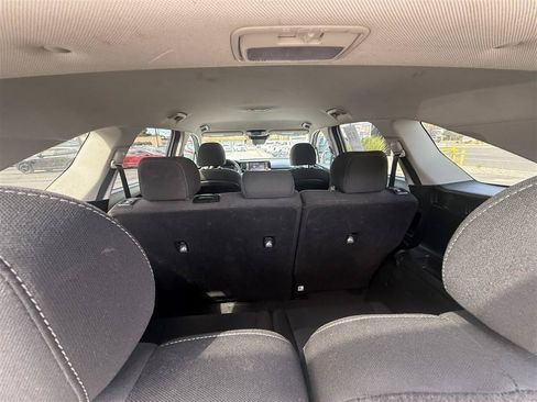Used 2022 Kia Sorento LX AWD/4WD image 14