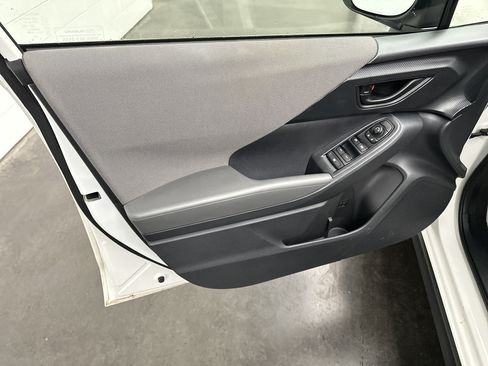 Used 2025 Subaru Crosstrek 2.0i AWD/4WD image 16