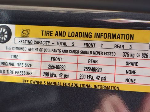 Used 2023 Tesla Model Y Long Range image 46