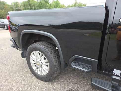 Used 2021 Chevrolet Silverado 2500 High Country w/ Z71 Off-Road Package AWD/4WD image 19