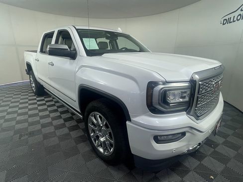 Used 2016 GMC Sierra 1500 Denali w/ Enhanced Driver Alert Package image 10