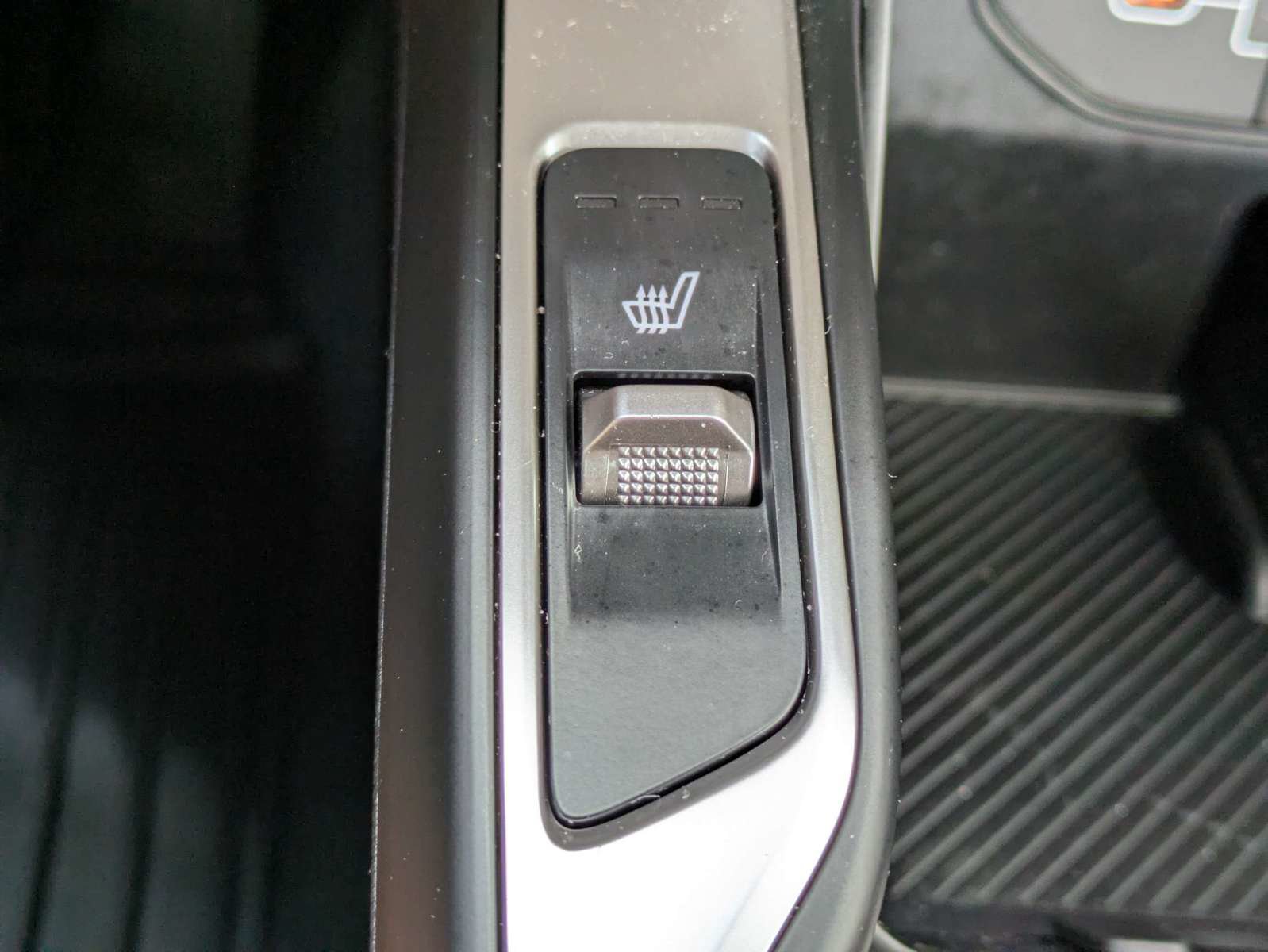Certified 2026 Kia Sorento EX FWD image 28