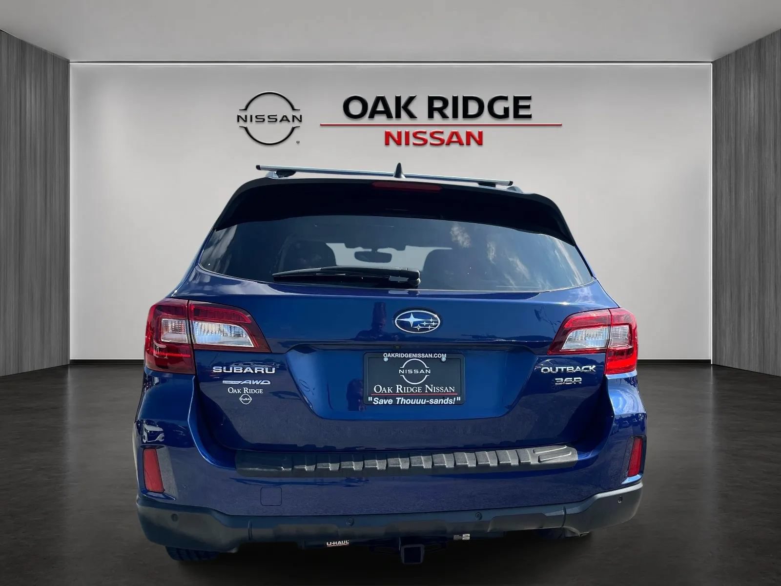 Used 2017 Subaru Outback 3.6R Touring AWD/4WD image 4