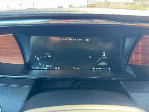 Used 2019 Lincoln Navigator L Reserve image 21