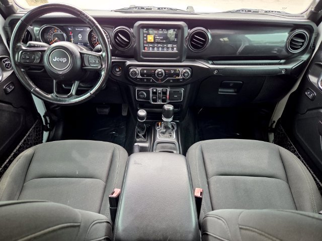 Certified 2020 Jeep Gladiator Mojave AWD/4WD image 18