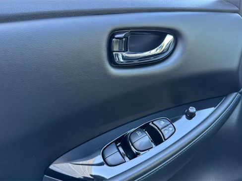 Used 2019 Nissan Leaf SL w/ SL Technology Package image 11