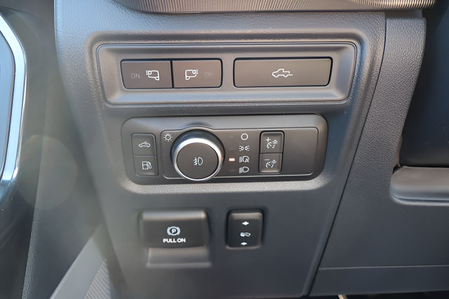 Used 2022 Ford F150 Platinum w/ Equipment Group 701A High AWD/4WD image 37
