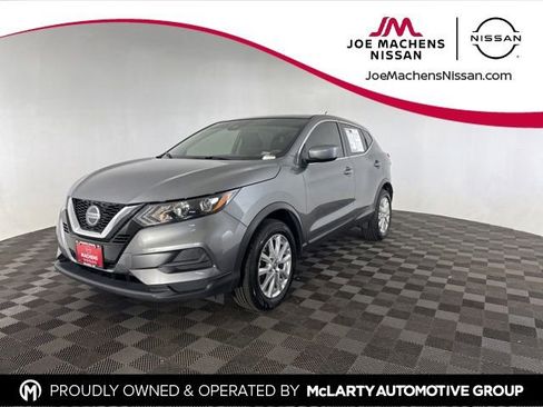 Used 2021 Nissan Rogue Sport S image 3
