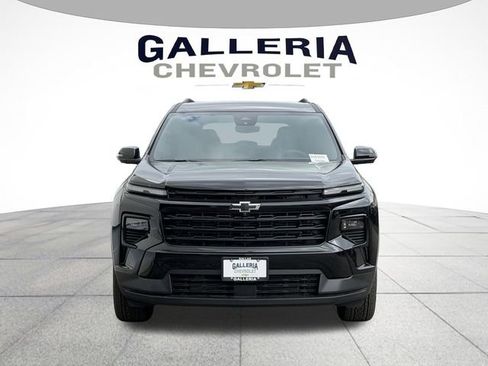 New 2026 Chevrolet Traverse LT w/ Midnight/Sport Edition FWD image 3
