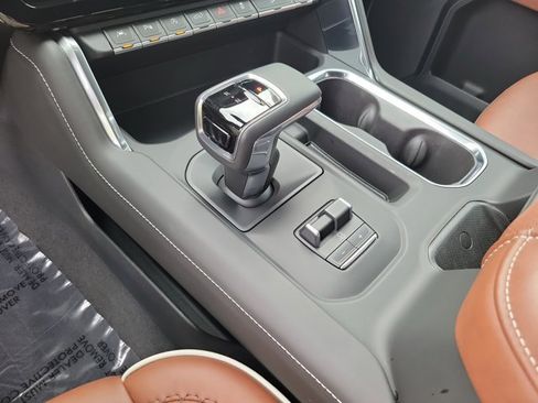 Used 2026 GMC Sierra 1500 Denali Ultimate image 32