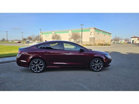 Used 2015 Chrysler 200 S w/ Navigation & Sound Group I image 8