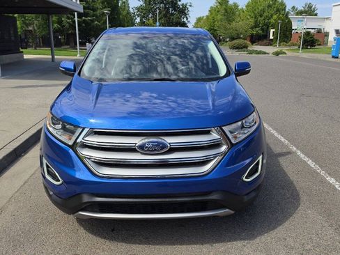 Used 2018 Ford Edge Titanium AWD/4WD image 2