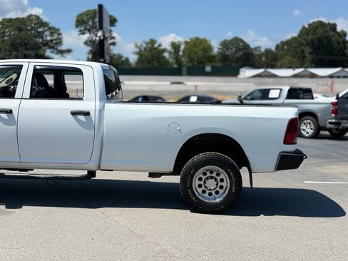 Used 2016 RAM 2500 Tradesman w/ Chrome Appearance Group AWD/4WD image 12