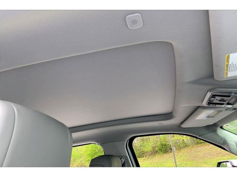 Used 2024 Toyota Tundra Limited AWD/4WD image 21