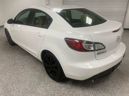 Used 2011 MAZDA MAZDA3 i Touring image 7