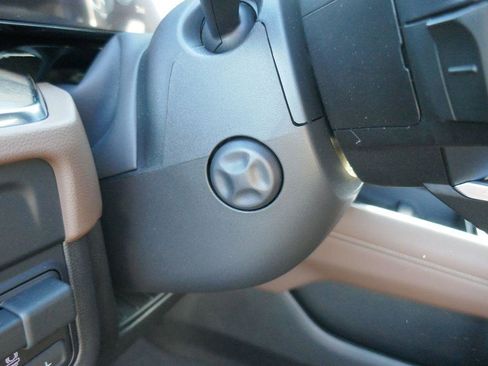 New 2026 Chevrolet Suburban High Country image 18