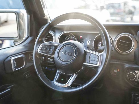 Used 2021 Jeep Wrangler Unlimited Rubicon 4xe AWD/4WD image 12