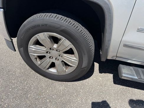 Used 2017 GMC Sierra 1500 SLT image 9