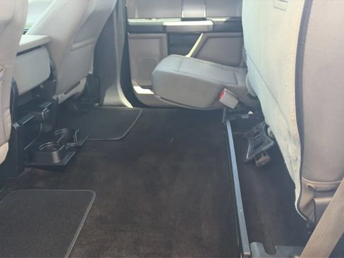 Used 2015 Ford F150 XLT w/ Equipment Group 302A Luxury AWD/4WD image 17