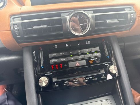 Used 2024 Lexus IS 350 F Sport RWD image 12