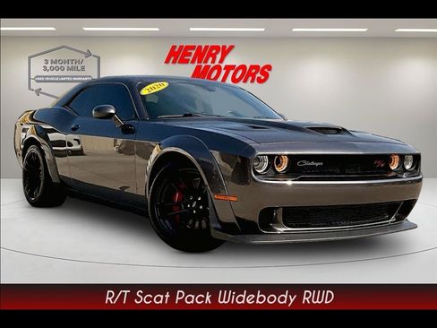 Used 2020 Dodge Challenger R/T Scat Pack RWD image 1
