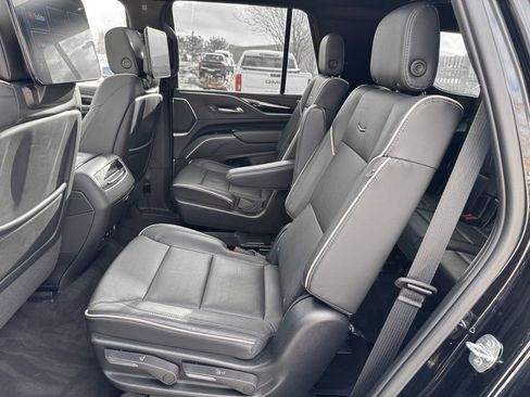 Used 2023 Cadillac Escalade Sport AWD/4WD image 26