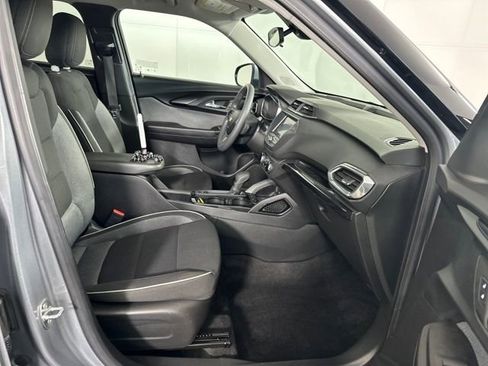 Used 2023 Chevrolet TrailBlazer LT image 28