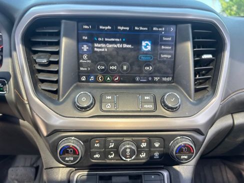 Used 2023 GMC Acadia AT4 w/ Technology Package AWD/4WD image 17