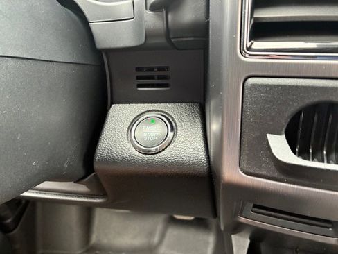 Used 2021 Ford Expedition Platinum image 30