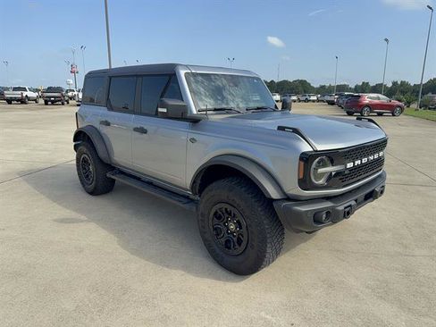 Used 2023 Ford Bronco Wildtrak AWD/4WD image 2