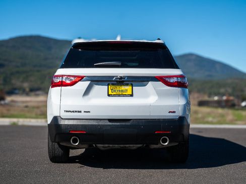 Used 2021 Chevrolet Traverse RS image 5