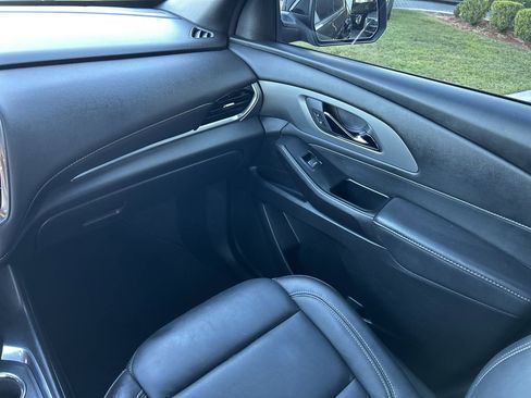 Certified 2023 Chevrolet Traverse LT image 16
