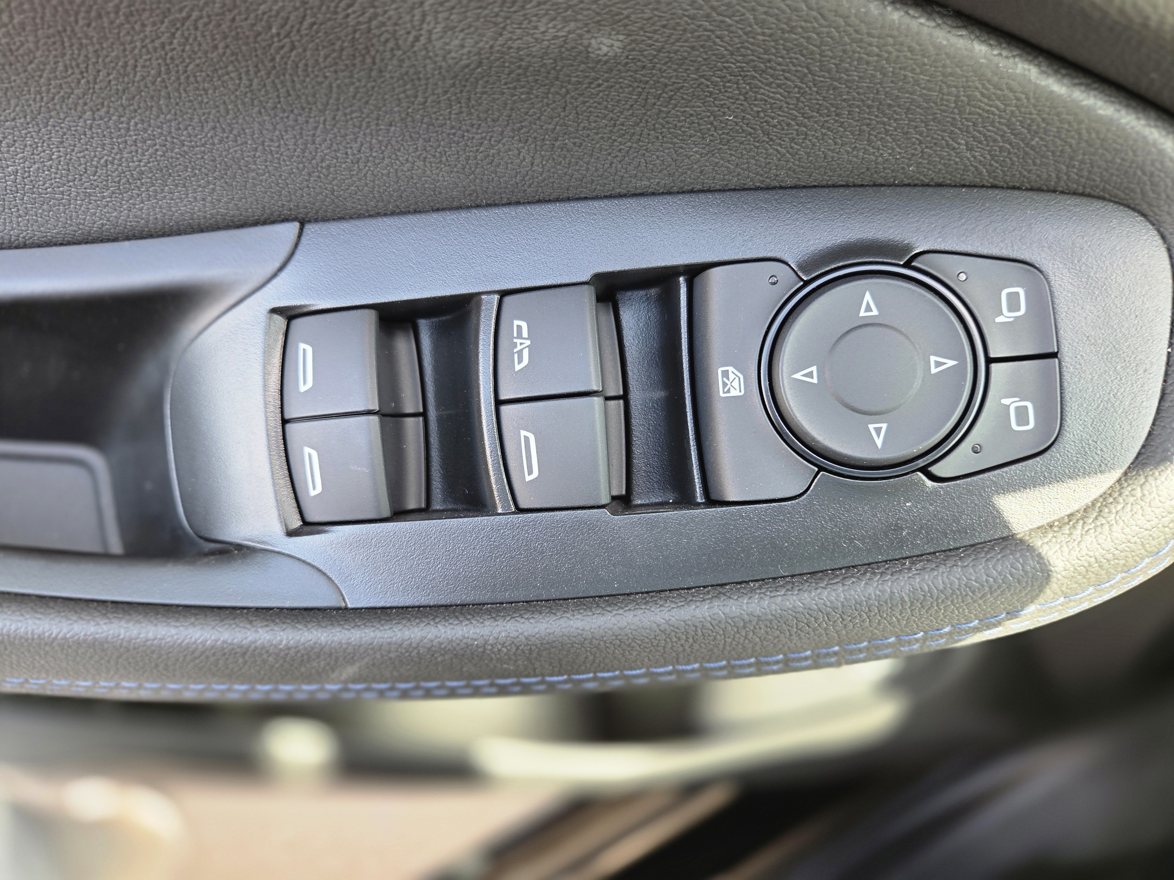 New 2026 Buick Encore GX Sport Touring w/ Advanced Technology Package FWD image 18