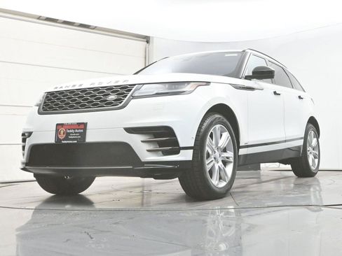 Used 2019 Land Rover Range Rover Velar R-Dynamic SE AWD/4WD image 23