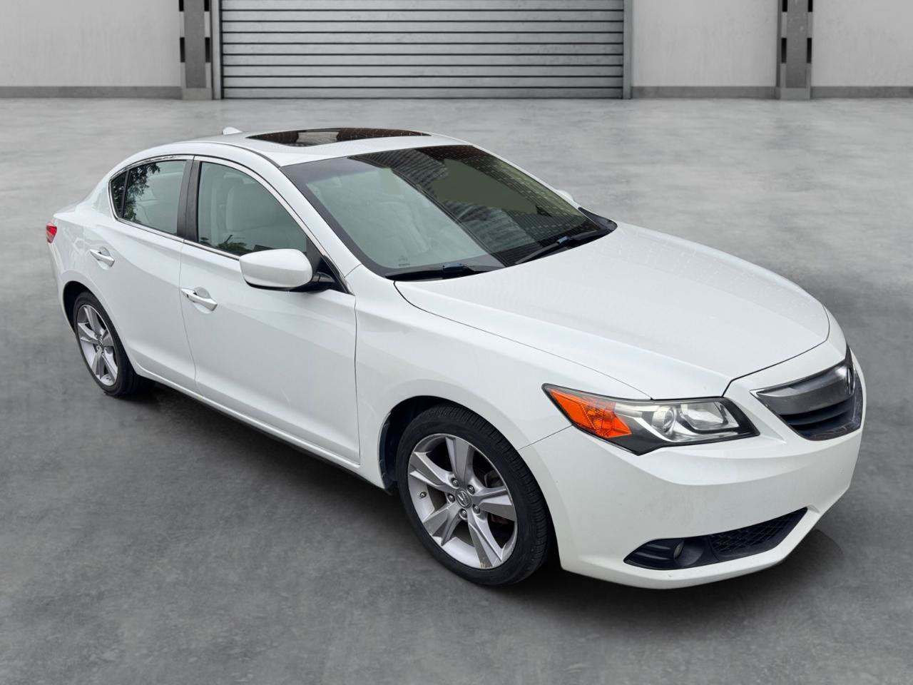 Used 2015 Acura ILX w/ Technology Package FWD image 29