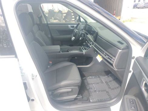 Used 2025 Hyundai Santa Fe SEL FWD image 50