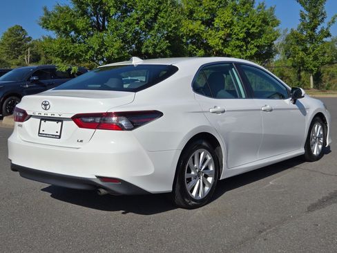 Used 2021 Toyota Camry LE FWD image 7