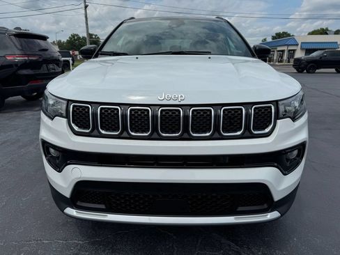Used 2023 Jeep Compass Limited w/ Sun and Sound Group AWD/4WD image 15