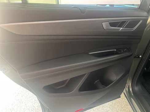 New 2026 Volkswagen Atlas Cross Sport SE AWD/4WD image 32