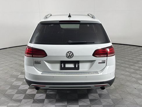 Used 2018 Volkswagen Golf Alltrack SE AWD/4WD image 6