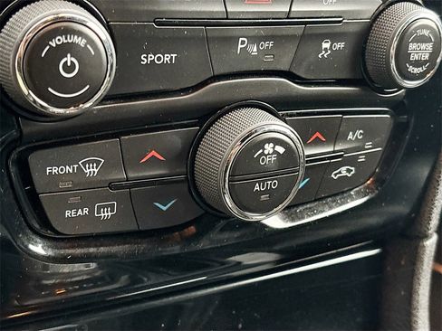 Used 2022 Chrysler 300 S image 15