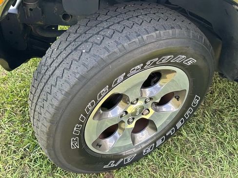 Used 2017 Jeep Wrangler Unlimited Sahara w/ Dual Top Group image 15