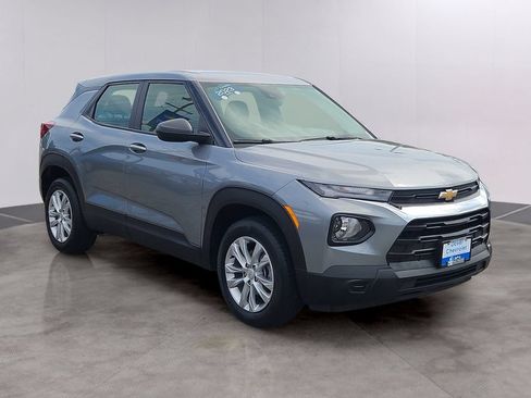 Used 2023 Chevrolet TrailBlazer LS AWD/4WD image 3