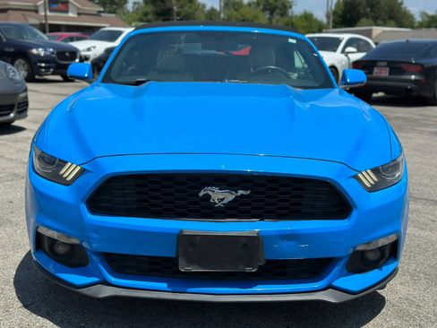 Used 2017 Ford Mustang Premium RWD image 4