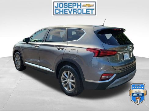 Used 2019 Hyundai Santa Fe SE FWD image 3