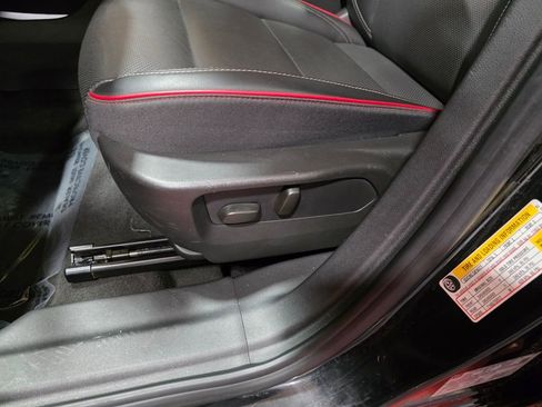 Used 2023 Buick Envision Essence w/ Sport Touring Package image 13